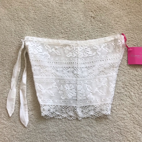 Italian Lace Shorts - Picture 6 of 9